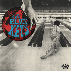 Stay In Your Grave (feat. Alice Cooper) - The Black Keys & Alice Cooper listen song