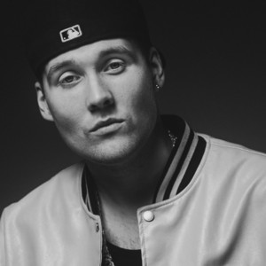 Sun luokse - AHTI & Isac Elliot listen song